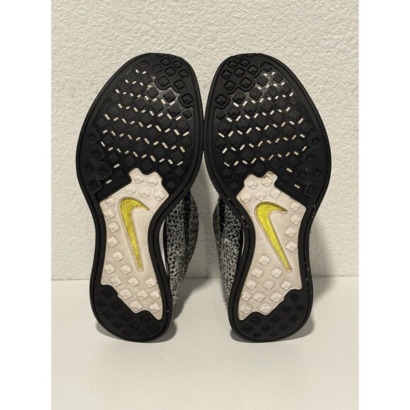 Nike Flyknit Racer Oreo Running Shoe Mens Sz 4 Womens 5.5 Sneaker 526628-101 - Picture 10 of 13